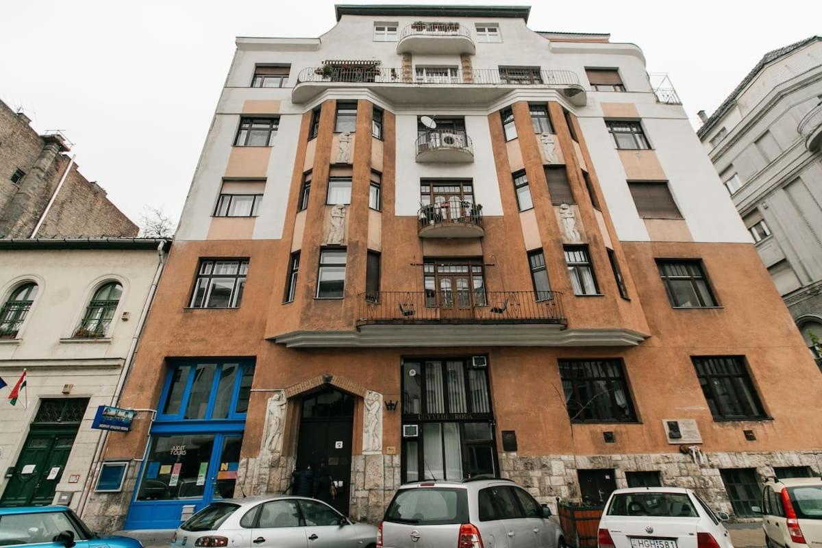 Balaton Apartment Central Budapest Budapeste Exterior foto